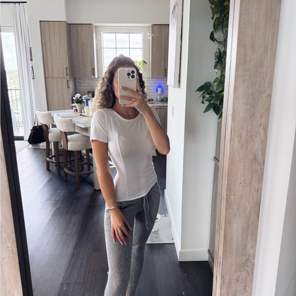 Glyder White Open Back Short Sleeve Tee (Size Small)